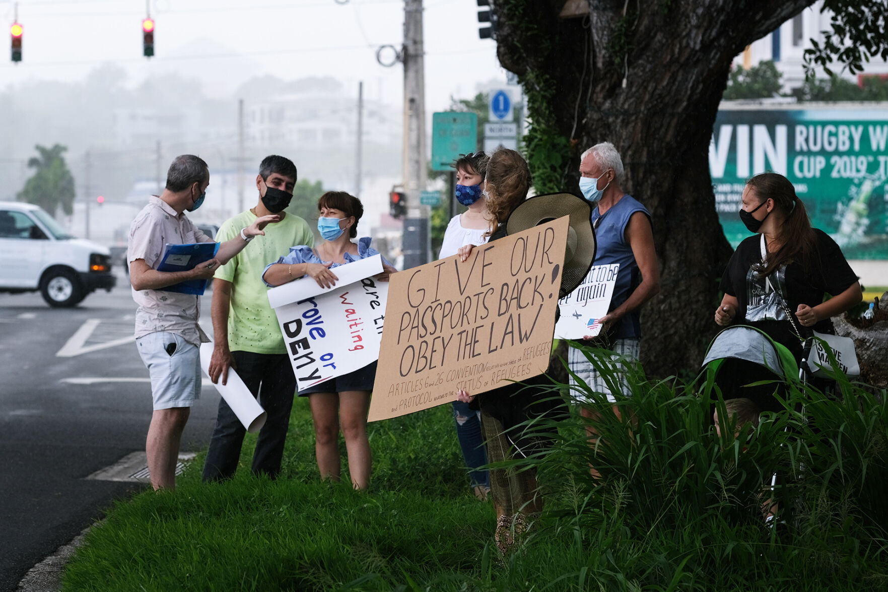 Russian asylum seekers consider hunger strike 2